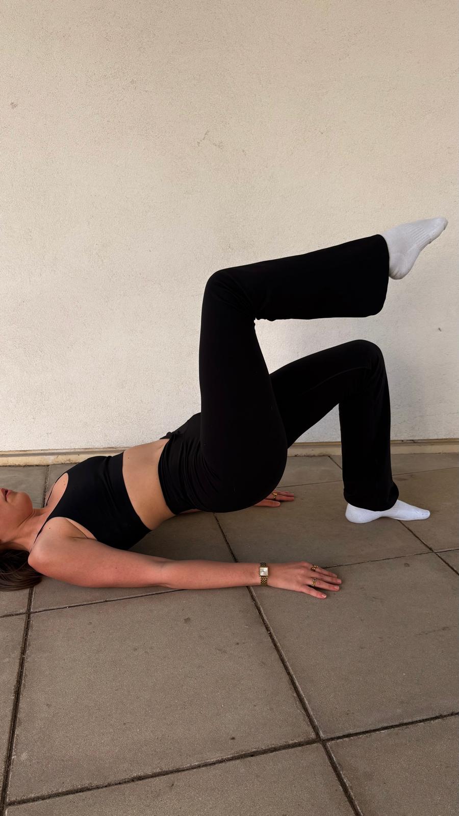 Mat Pilates Class - Intermediate